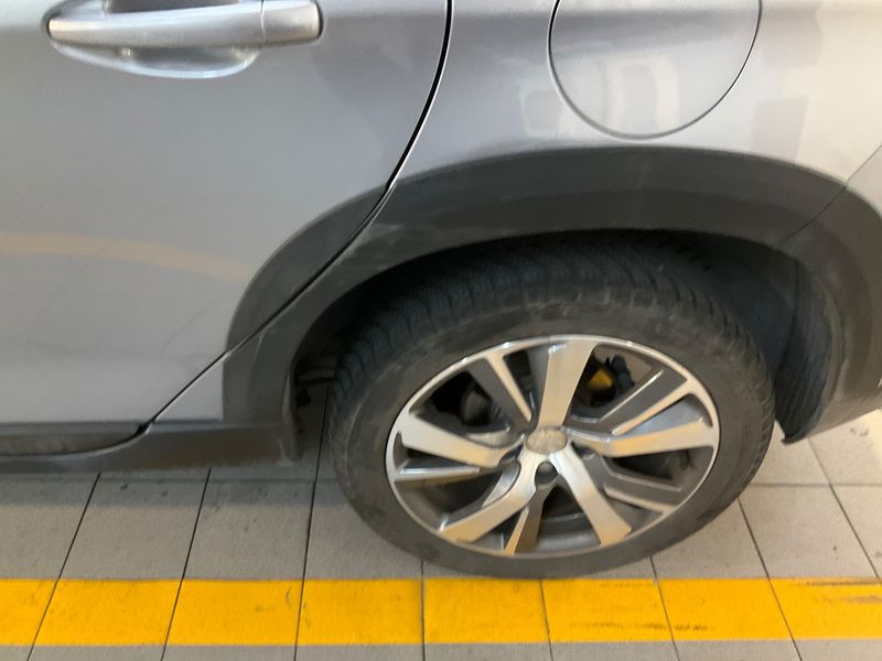 Peugeot 2008 1.6 Blue-HDi Allure 2017 – снимка 24