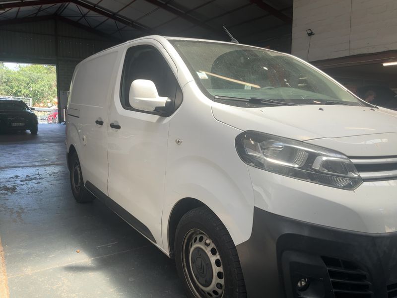 Citroen Jumpy 1.6 Blue-HDi Business XS 2017 – снимка 12