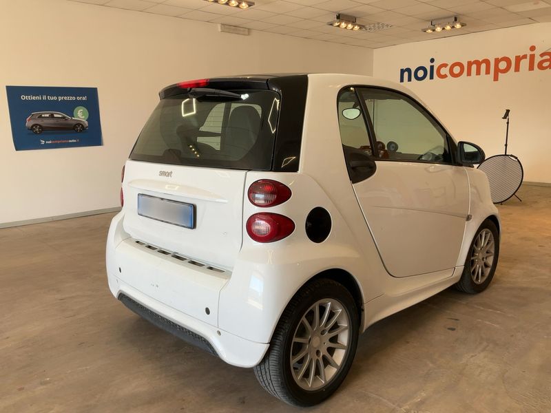Smart fortwo 1.0 Micro Hybrid Drive pure 2013 – снимка 8