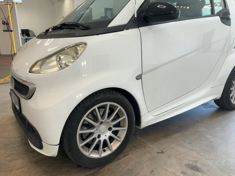 Smart fortwo 1.0 Micro Hybrid Drive pure 2013 – снимка 2