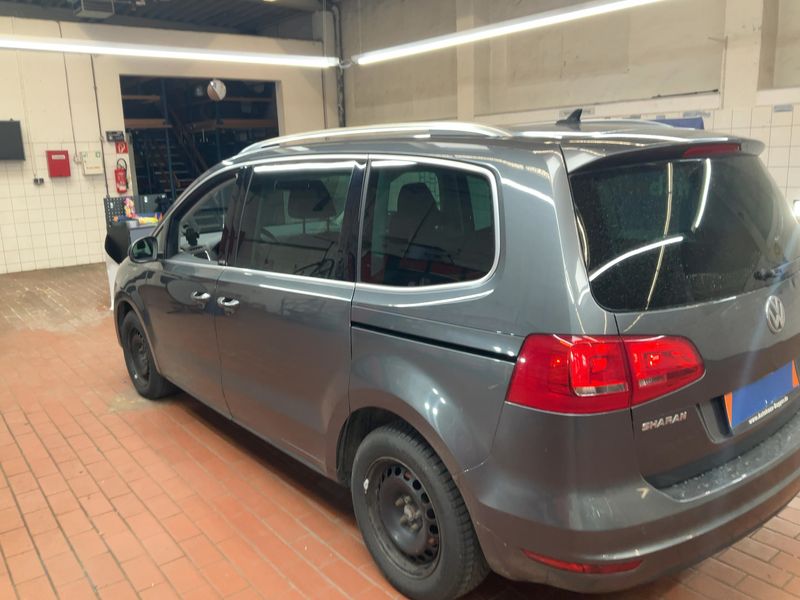 Volkswagen Sharan 2.0 TDI Style BlueMotion Tech 2012 – снимка 6