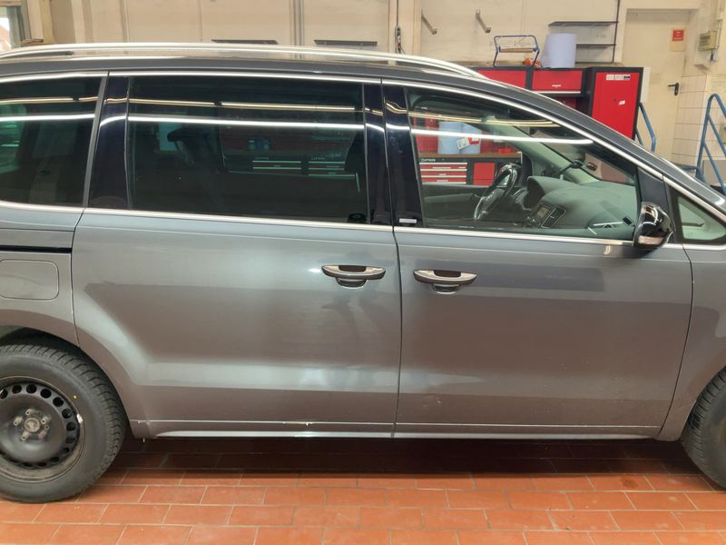 Volkswagen Sharan 2.0 TDI Style BlueMotion Tech 2012 – снимка 10