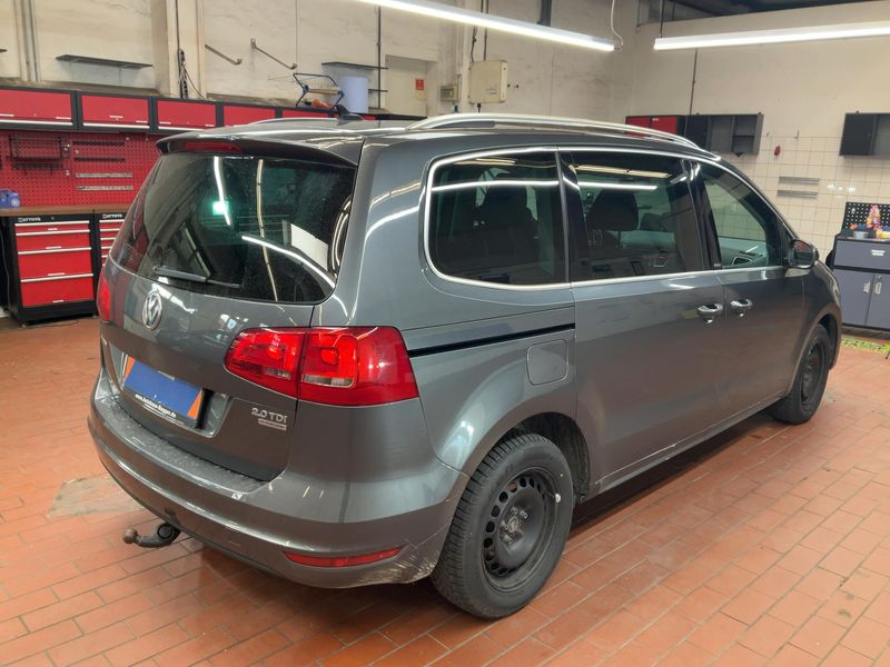 Volkswagen Sharan 2.0 TDI Style BlueMotion Tech 2012 – снимка 8