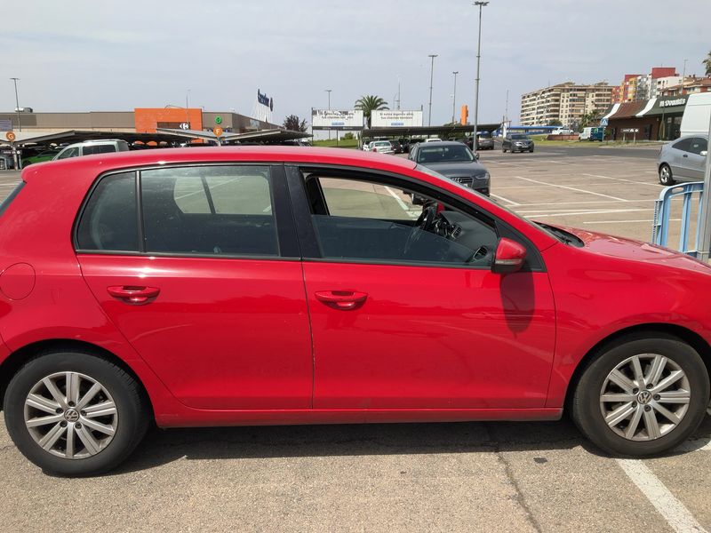 Volkswagen Golf VI 1.6 TDI Advance 2009 – снимка 10