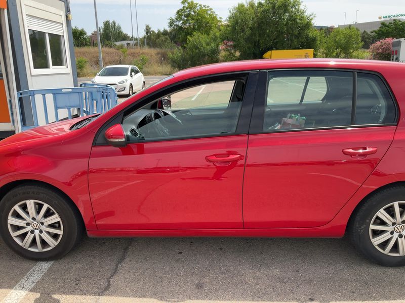 Volkswagen Golf VI 1.6 TDI Advance 2009 – снимка 4