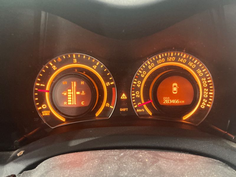 Toyota Auris 2.0 D-4D Luna 2007 – снимка 4