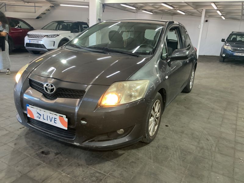 Toyota Auris 2.0 D-4D Luna 2007 – снимка 1