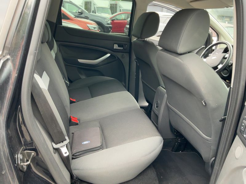 Ford Kuga 2.0 TDCi Champions Edition 2012 – снимка 19