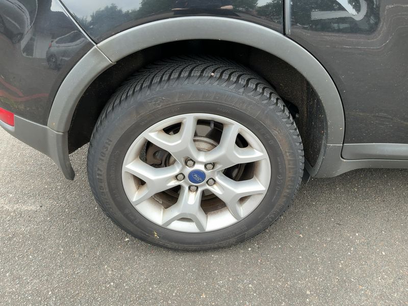 Ford Kuga 2.0 TDCi Champions Edition 2012 – снимка 9