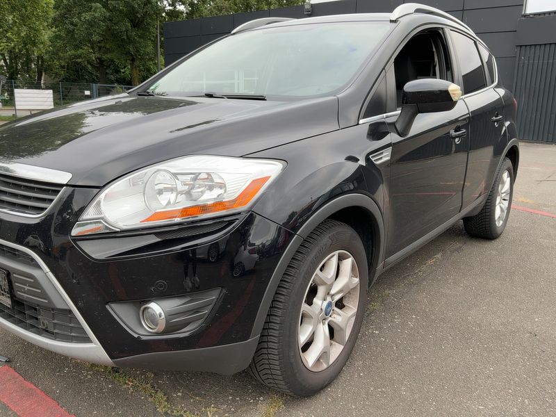 Ford Kuga 2.0 TDCi Champions Edition 2012 – снимка 2