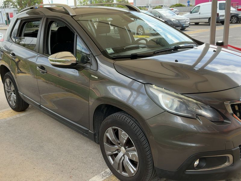 Peugeot 2008 1.2 e-VTi Style 2017 – снимка 12