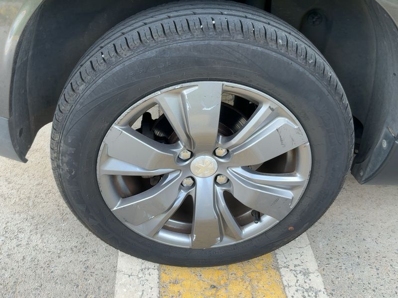 Peugeot 2008 1.2 e-VTi Style 2017 – снимка 9