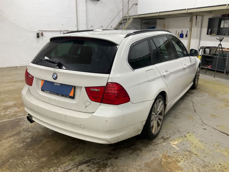 BMW 3er 325d 2010 – снимка 2