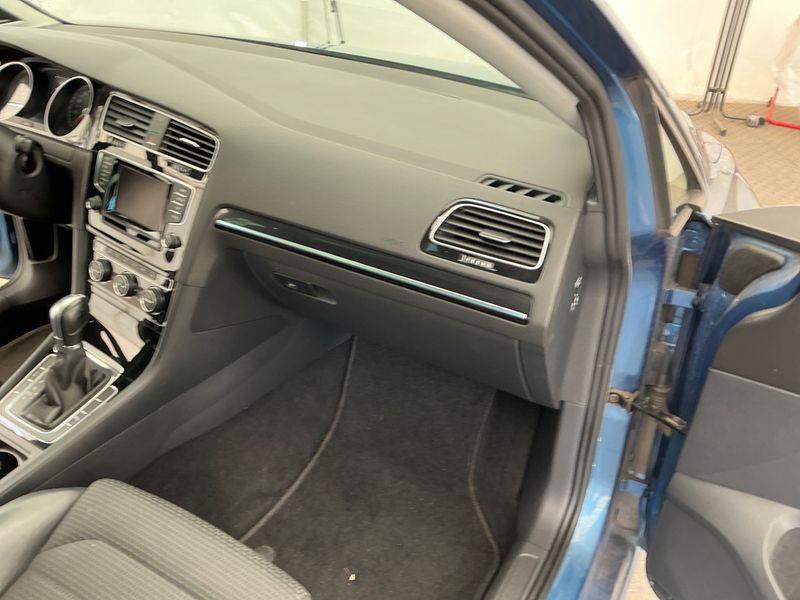 Volkswagen Golf VII 2.0 TDI Highline BlueMotion Tech 2014 – снимка 24