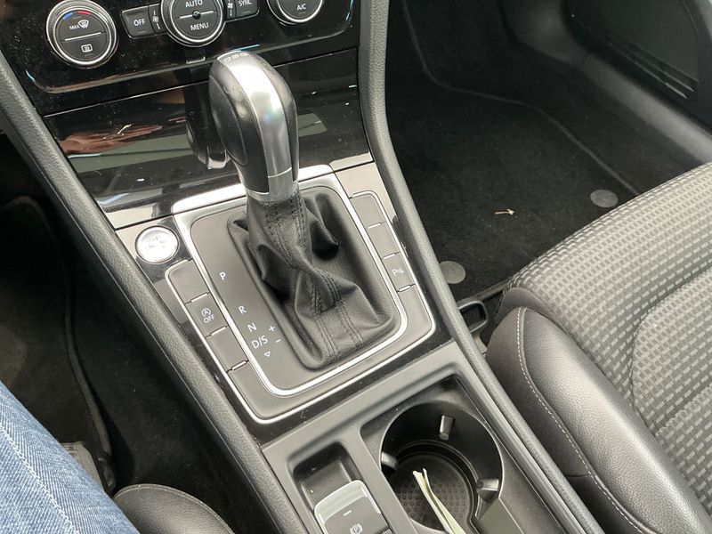 Volkswagen Golf VII 2.0 TDI Highline BlueMotion Tech 2014 – снимка 23