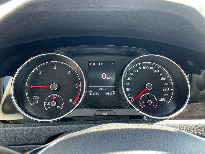 Volkswagen Golf VII 2.0 TDI Highline BlueMotion Tech 2014 – снимка 19