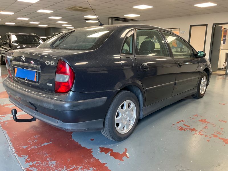 Citroen C5 2.0 HDi Ambiance 2004 – снимка 2