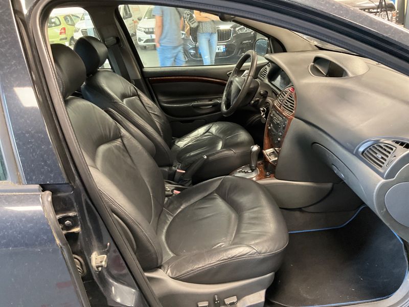 Citroen C5 2.0 HDi Ambiance 2004 – снимка 3