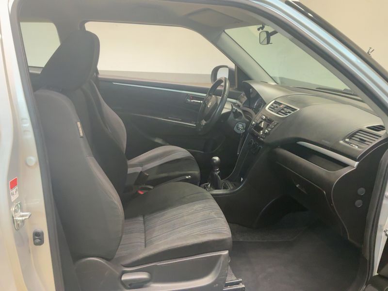 Suzuki Swift 1.2 Comfort 2014 – снимка 17