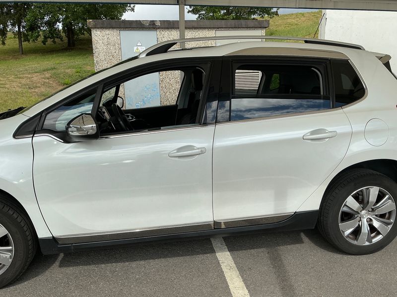 Peugeot 2008 1.6 e-HDi Allure 2015 – снимка 4
