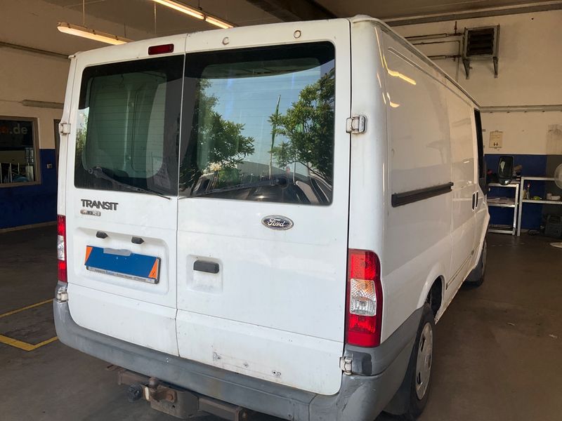 Ford Transit 2.2 TDCi FT 300 K LKW 2011 – снимка 2