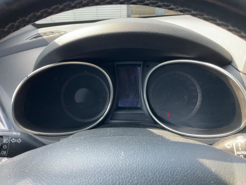 Hyundai Santa Fe 2.2 CRDi Style 4WD 2015 – снимка 18