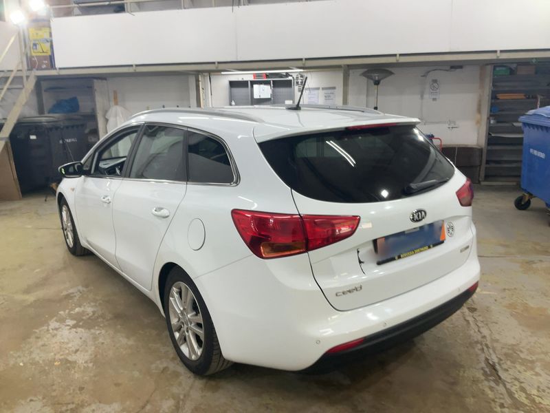 Kia cee'd 1.6 CRDi Dream Team 2014 – снимка 6