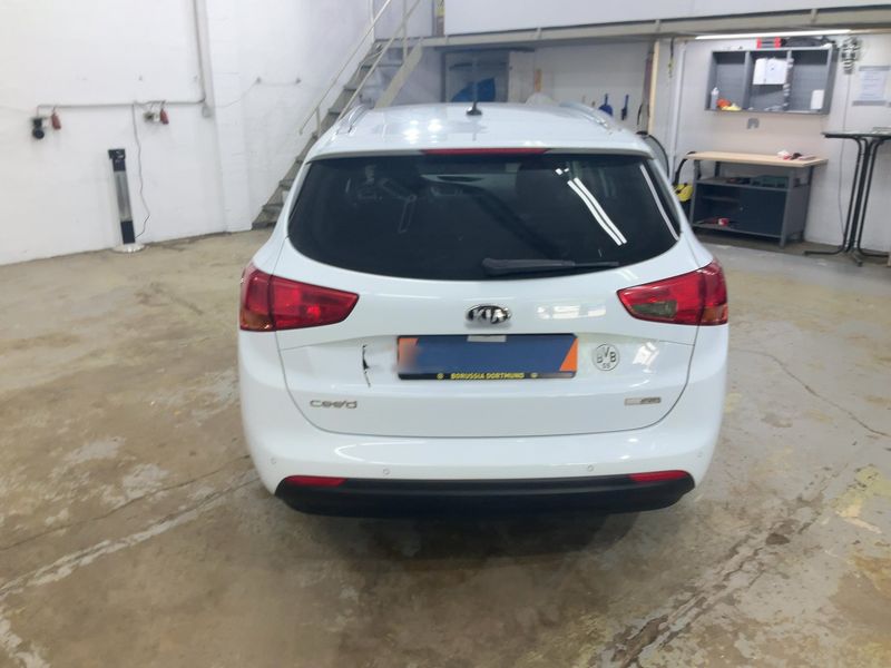 Kia cee'd 1.6 CRDi Dream Team 2014 – снимка 7