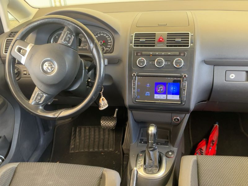 Volkswagen Touran 2.0 TDI Comfortline BlueMotion Tech 2012 – снимка 17