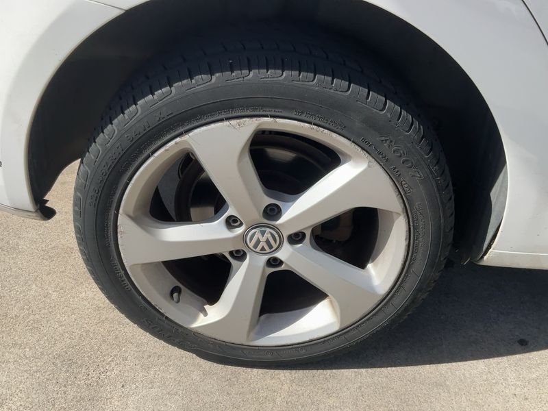 Volkswagen Touran 2.0 TDI Comfortline BlueMotion Tech 2012 – снимка 9