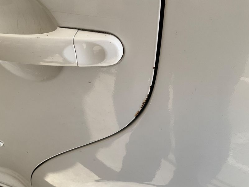 Volkswagen Touran 2.0 TDI Comfortline BlueMotion Tech 2012 – снимка 27