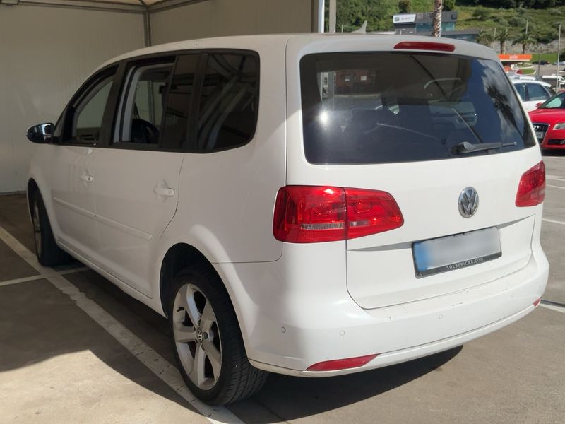 Volkswagen Touran 2.0 TDI Comfortline BlueMotion Tech 2012 – снимка 6