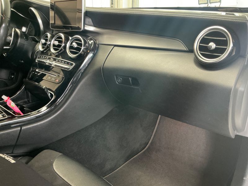 Mercedes-Benz C-Klasse C 63 AMG 2017 – снимка 30