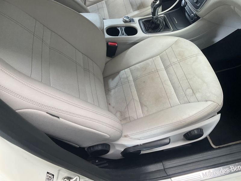 Mercedes-Benz A-Klasse A 200 BlueEfficiency Urban 2015 – снимка 26