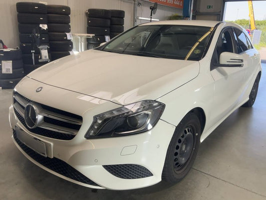 Mercedes-Benz A-Klasse A 200 BlueEfficiency Urban 2015 – снимка 1
