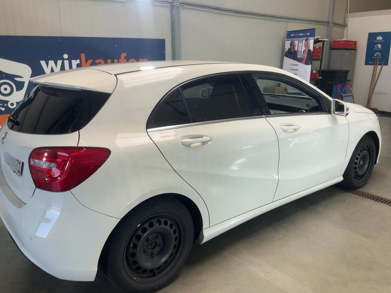 Mercedes-Benz A-Klasse A 200 BlueEfficiency Urban 2015 – снимка 8