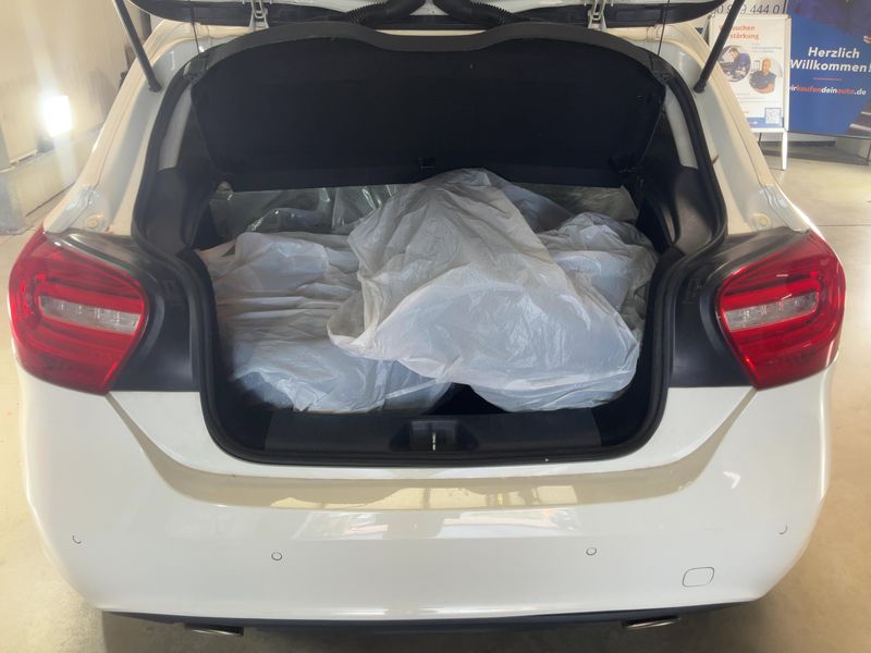 Mercedes-Benz A-Klasse A 200 BlueEfficiency Urban 2015 – снимка 16
