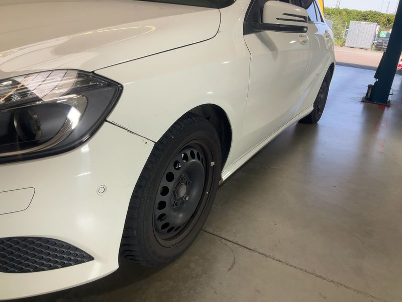 Mercedes-Benz A-Klasse A 200 BlueEfficiency Urban 2015 – снимка 2