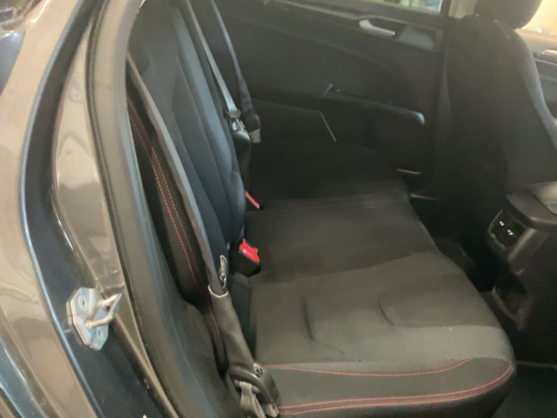 Ford Mondeo 2.0 TDCi ST-Line 2017 – снимка 19