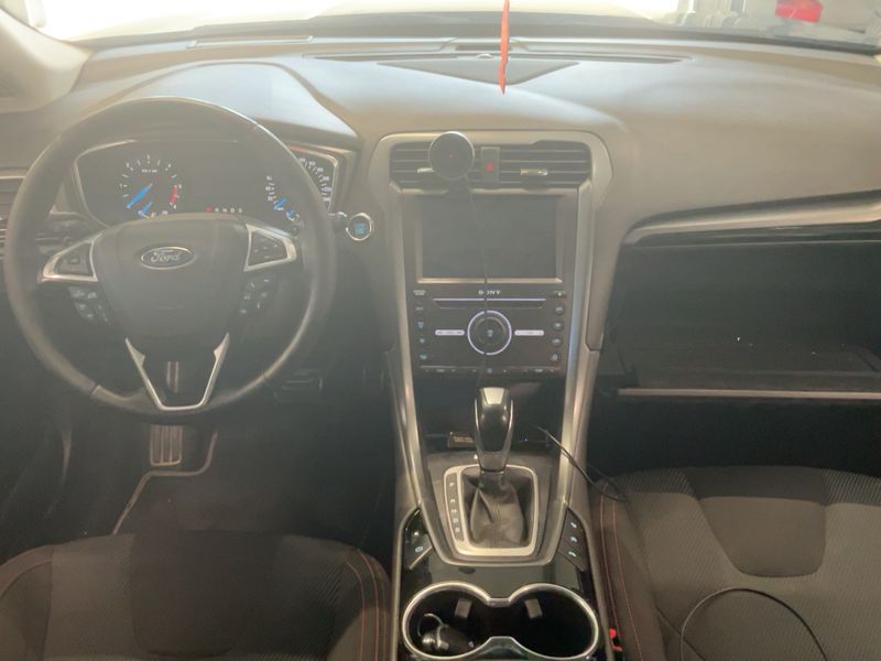 Ford Mondeo 2.0 TDCi ST-Line 2017 – снимка 17