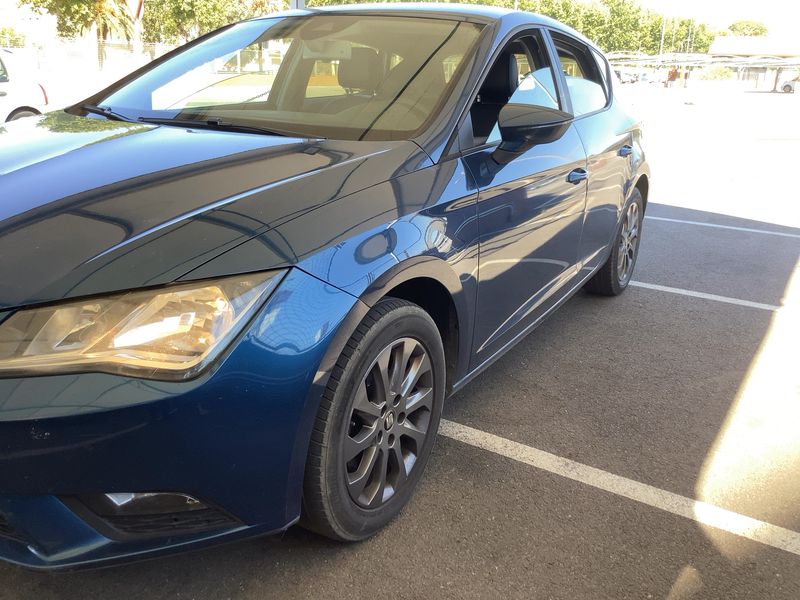 Seat Leon 1.6 TDI Style 2014 – снимка 2