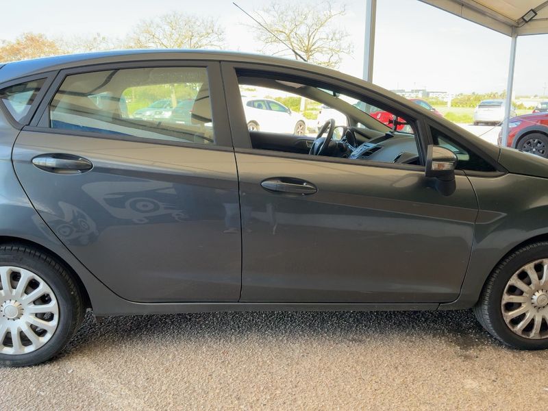 Ford Fiesta 1.25 Trend 2017 – снимка 10