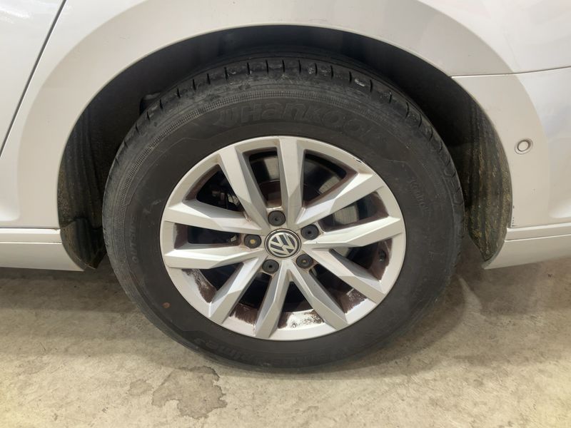 Volkswagen Passat 2.0 TDI Comfortline BlueMotion Tech 2015 – снимка 5