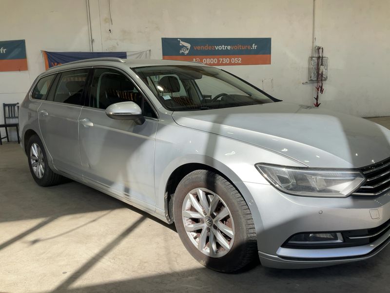 Volkswagen Passat 2.0 TDI Comfortline BlueMotion Tech 2015 – снимка 12