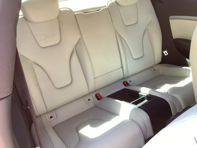 Audi S5 4.2 V8 FSI quattro 2011 – снимка 19