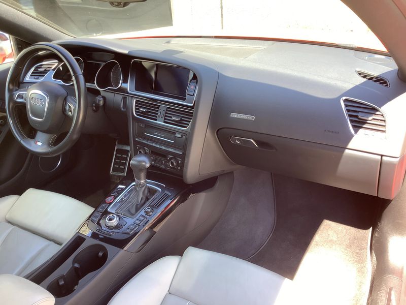 Audi S5 4.2 V8 FSI quattro 2011 – снимка 17