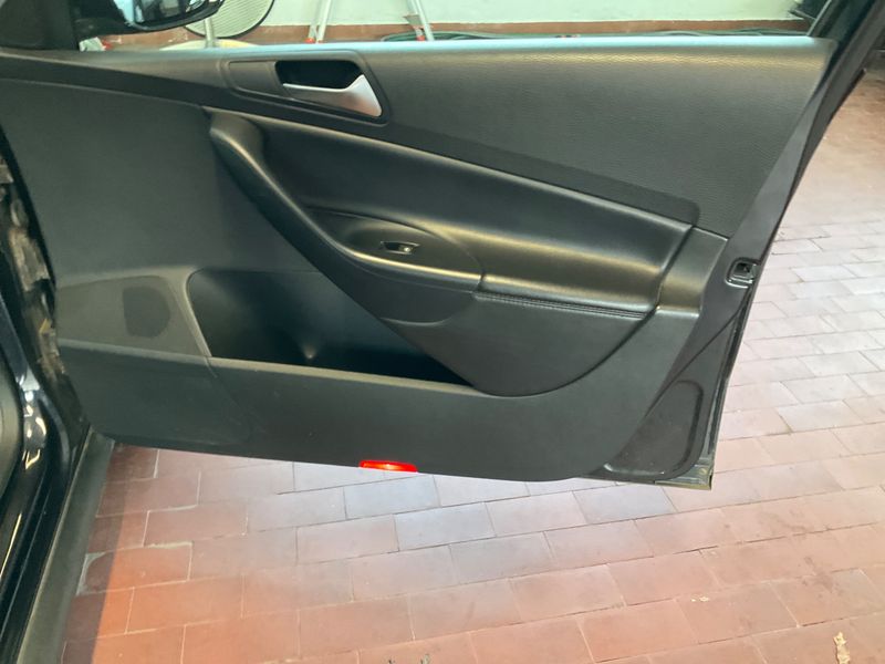 Volkswagen Passat 3.2 V6 FSI Highline 4Motion 2008 – снимка 40