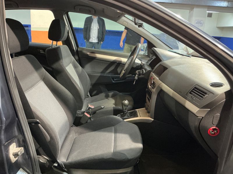 Opel Astra 1.7 CDTI Enjoy 2008 – снимка 3