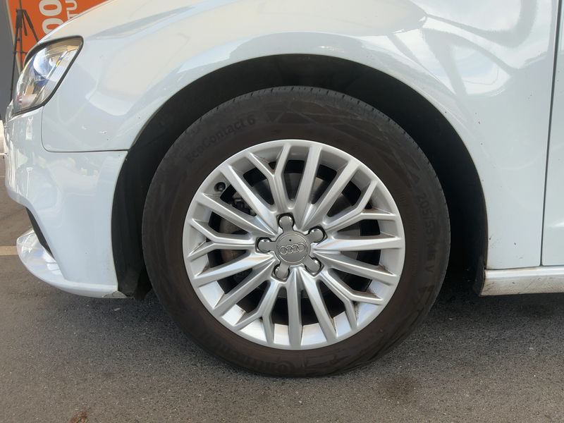 Audi A3 Sportback 1.6 TDI 2017 – снимка 3