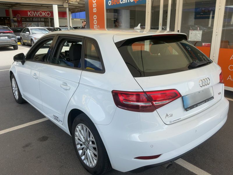 Audi A3 Sportback 1.6 TDI 2017 – снимка 6